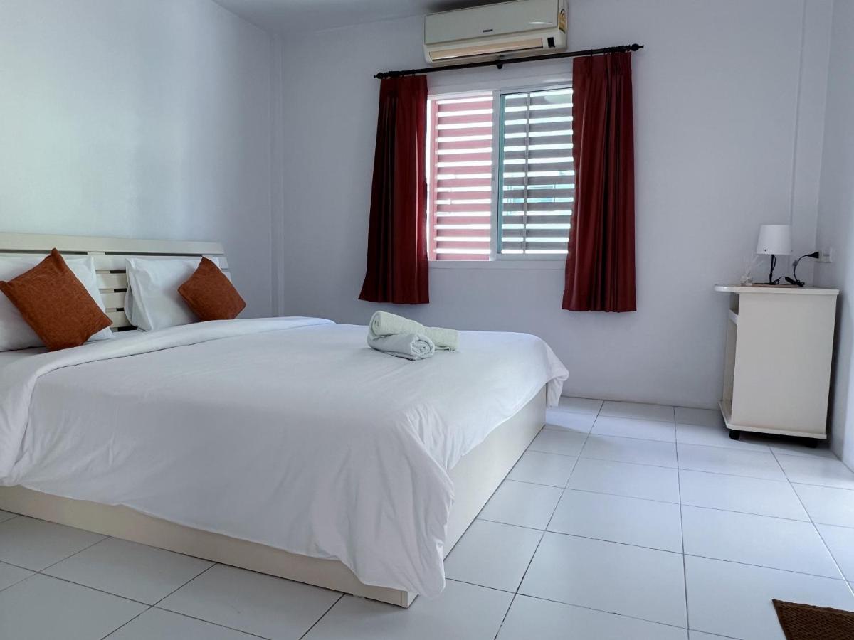 Hotel The 4 Blocks At Kata Noi Exterior foto